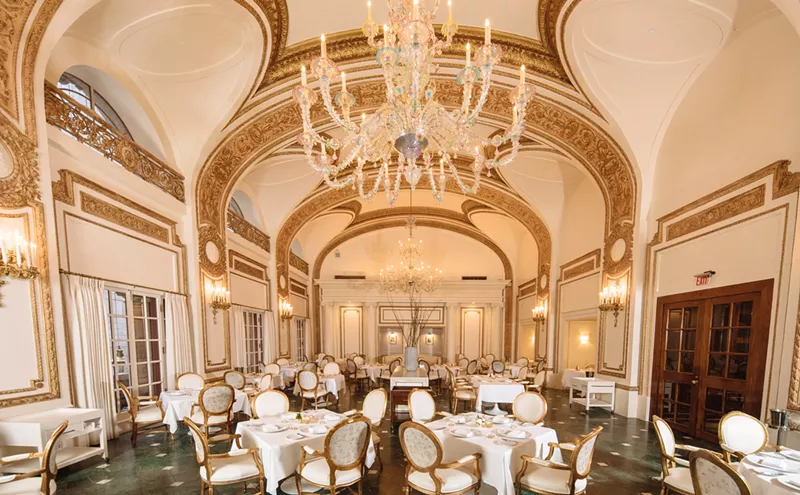 Image: 10 Places to Meet Hot Older Women in Dallas