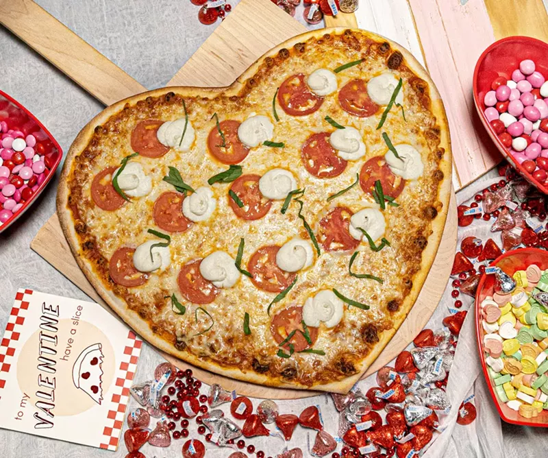 Image: We heart Greenville Avenue Pizza's Co.'s pizza.