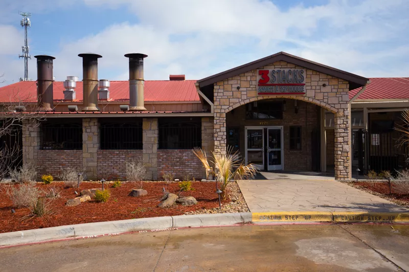 Image: 3 Stacks is still smoking meats in Frisco, but does full service mean good barbecue?