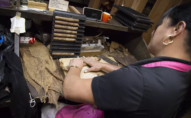 Image: 5 Places To Buy and Smoke Cigars