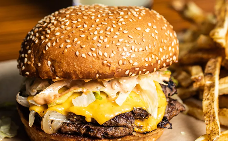 Image: 6 Cheeseburgers to Look Forward to in 2021