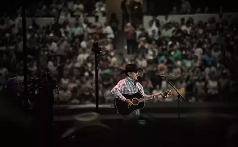 Image: 8 Songs To Listen To for a Texan Christmas