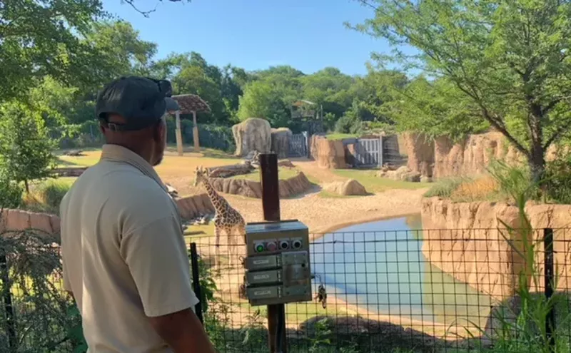 Image: A Behind-the-Scenes Look at Three Zookeepers From the Dallas Zoo