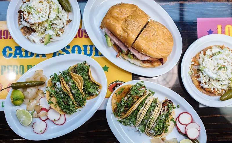 Image: A Critic's Favorite Dallas Chain: La Salsa Verde, the Perfect Gas Station Taco Joint