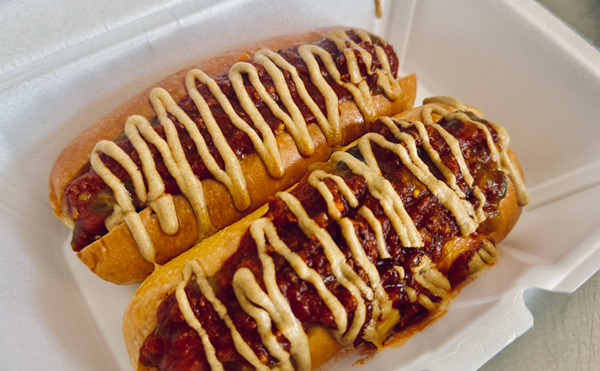 Image: A Dallas Lawyer Is on a Mission to Create the Perfect Texas Hot Dog
