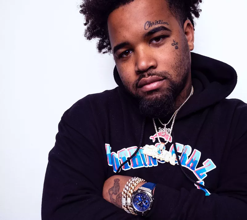 Image: Dallas hip-hop artist G.U.N. wouldn't let gun violence hold him back. When he couldn't get to the studio, he made a studio come to him, at a hospital.