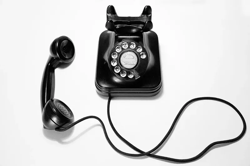 Image: Beware of any calls from area code 682.