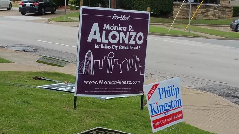 Image: A Monica Alonzo campaign sign at Reverchon Park in Oak Lawn.
