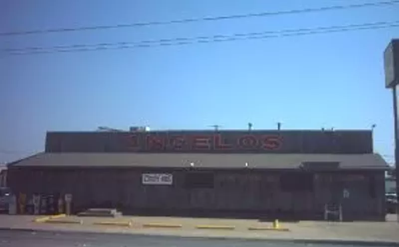 Image: Angelo's Bar-B-Que