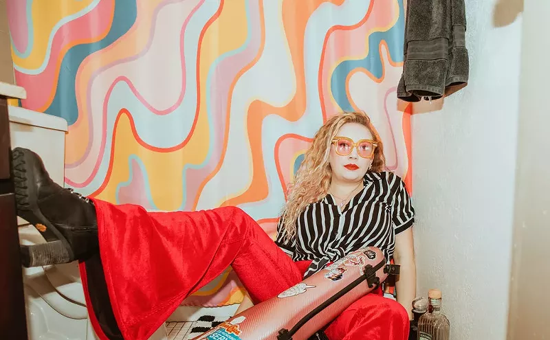 Image: Artists in Their Bathrooms: Scarlett Deering