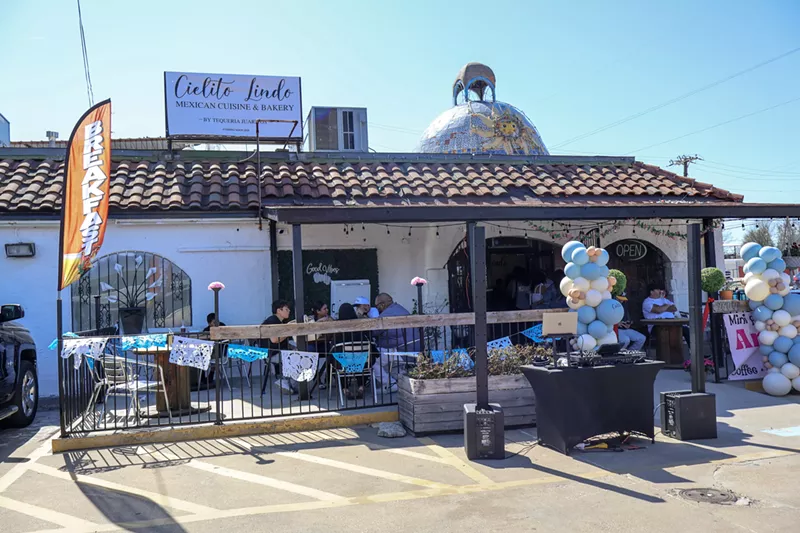Image: Cielito Lindo