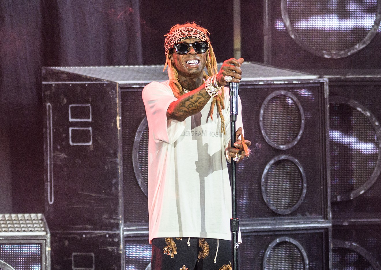 Weezy was feeling the Dallas crowd. At least he didn't cut his set in half.