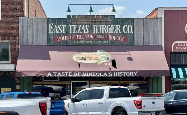 Image: Bonnie and Clyde Dined in Historic Mineola, and We Gave the East Texas Burger Co. a Shot, Too