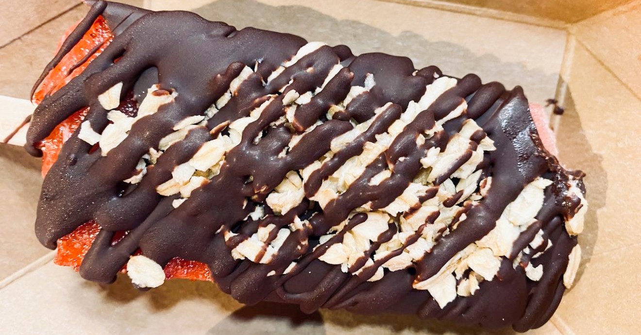 The strawberry-banana pop drizzled in chocolate and oats