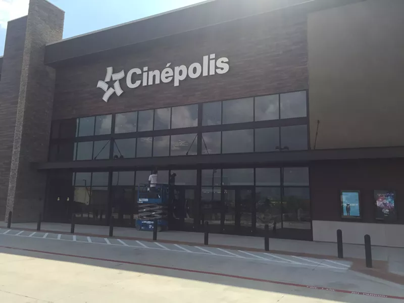 Image: Construction crews put the finishing touches on Cinépolis' newest theater in Euless.