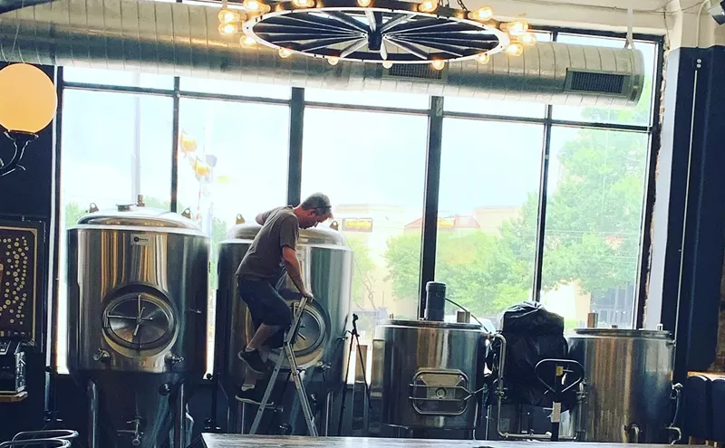 Image: Craft and Growler Is Branching Out by Serving Food and Brewing Their Own Beer