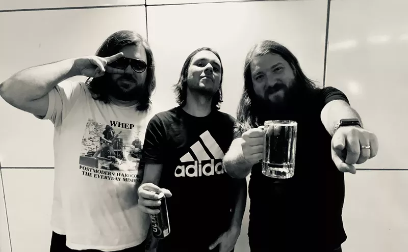Image: Dallas Band Van Damme Hits Hard