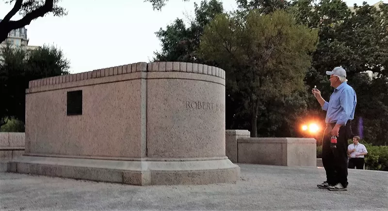 Image: The empty platform on which the Robert E. Lee statue stood.