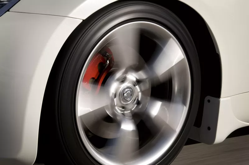 Image: car tire wheel