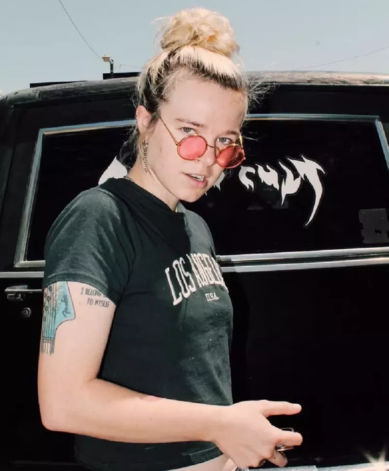 Image: Carly Bearden loves Jesus, conversations about mental health and her fans.