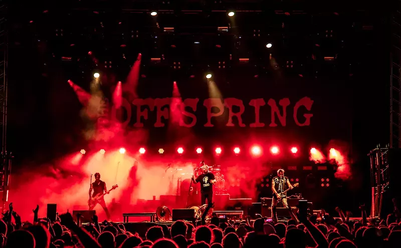 Image: Dexter Holland of The Offspring Is Still Pretty Fly