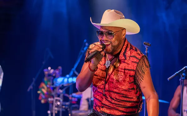 Image: Dezi 5 Packs Out Highly Anticipated Headlining Show at The Kessler: Photos