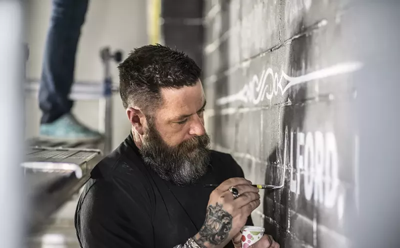 Image: DFW Sign Painters Underscore Craft's Technique, Tradition
