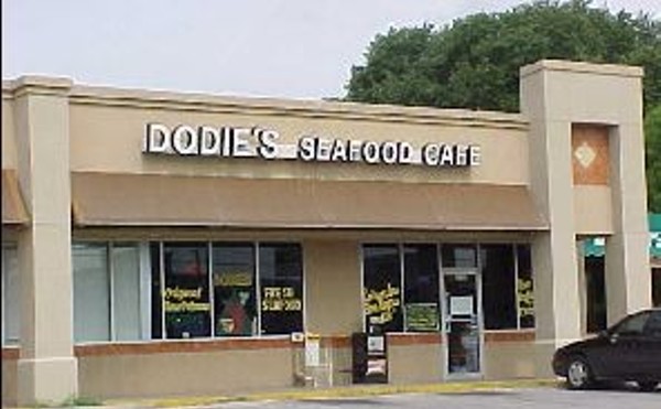 Dodie's Seafood Caf&eacute; II