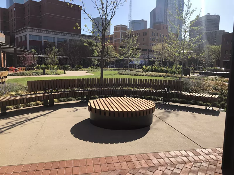 Image: A resting area in the new West End Square.
