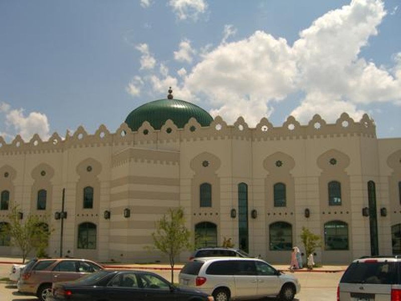 There might be another mosque in North Texas, like this one in Irving, but some residents are fighting against it.