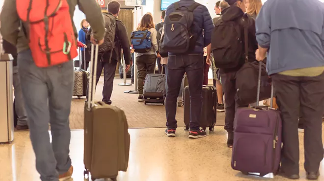 airport security line
