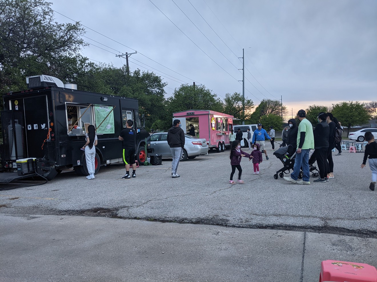 Outside Garland's Cali Saigon Mall, five food trucks and trailers serve snacks after 7 p.m. every Thursday through Sunday.