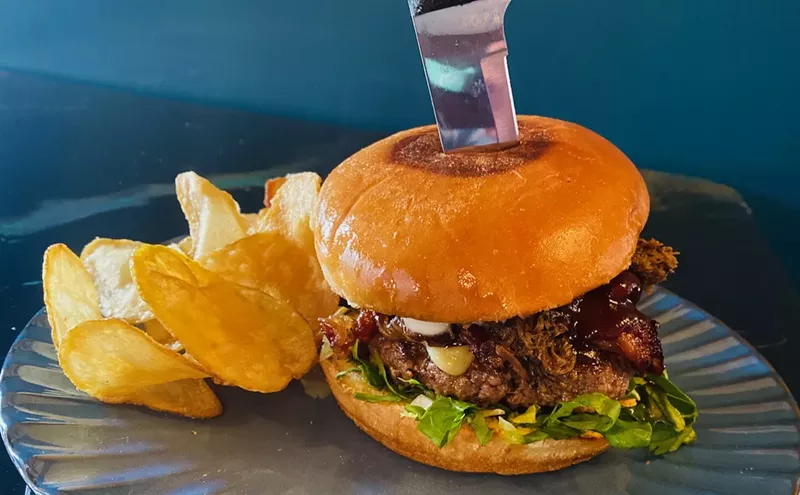 Image: First Look: Chet's in the West End