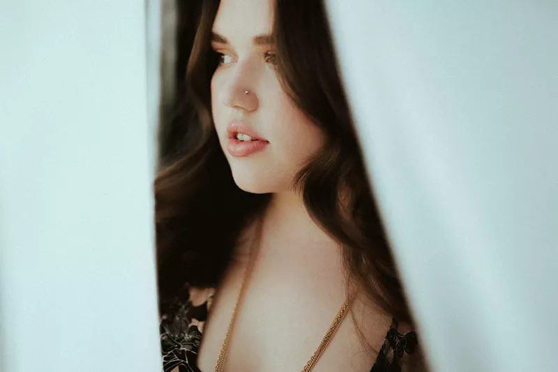 Image: Meet Frankie Leonie, the 16-year-old country musician.