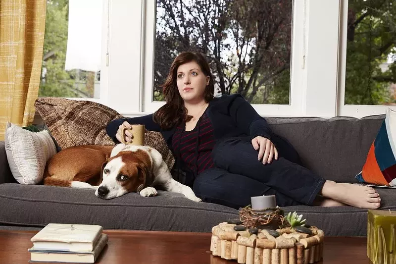 Image: Actress Allison Tolman stars in ABC's new sitcom Downward Dog, where she plays Nan, a single woman with a demanding job and a talking pet dog.