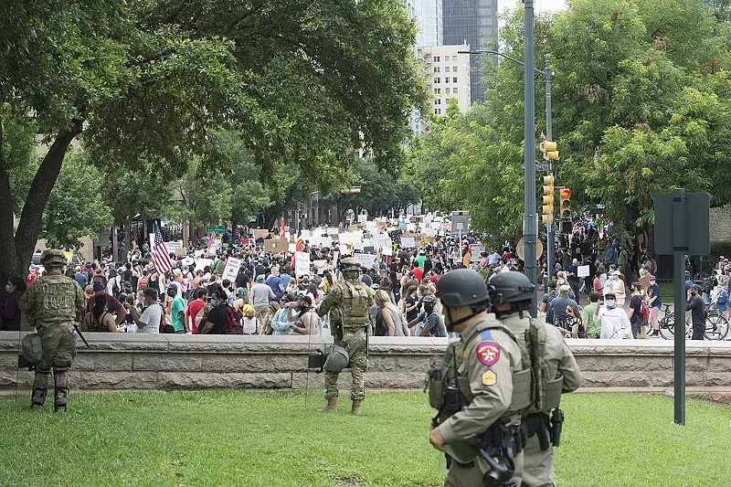 Image: Texas state legislators have introduced a wave of pro-police bills in recent weeks