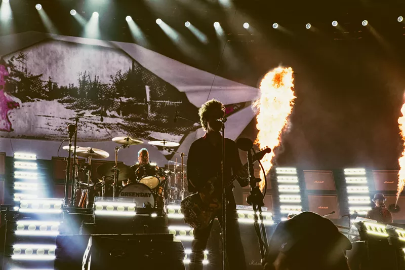 Image: Green Day lit up Globe Life Field with both pyrotechnics and fiery rage,