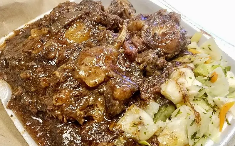 Image: Hey, Micah Parsons, Here's Where To Get the Best Oxtail Around Dallas