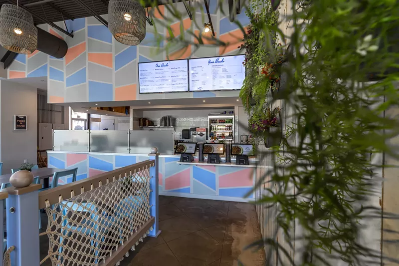 Image: Malibu Poke's bright sunlit space on Oak Lawn Avenue.