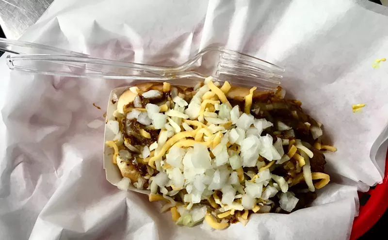 Image: In a City Ambivalent About Hot Dogs, Burger House’s Chili Dog Has Been Around 70 Years