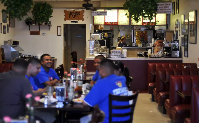 Image: John's Cafe