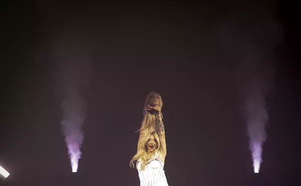 Image: Kesha Weathers the Storm and Still Pulls Off a Sold Out Dallas Show