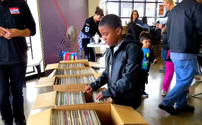Image: Kids Dig Teaches Kids About Vinyl