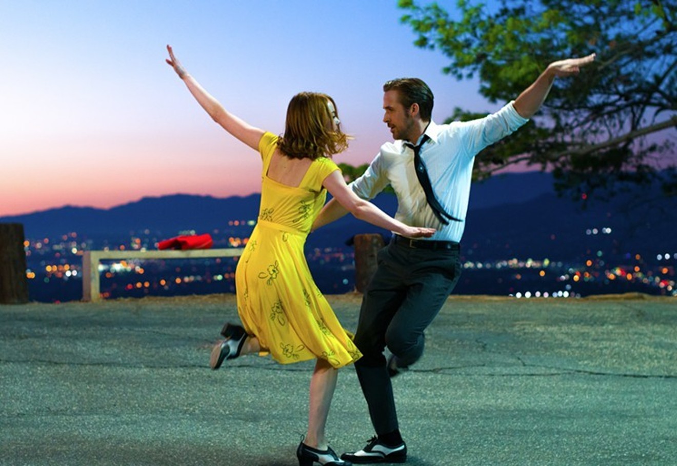 Emma Stone and Ryan Gosling dance in La La Land, a tribute to Hollywood musicals of the past.