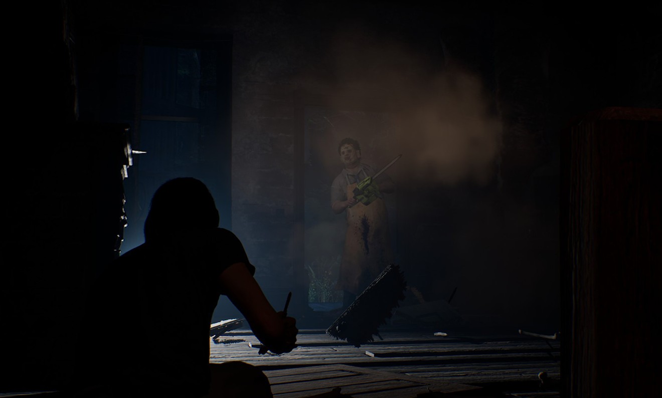 A player hides in the shadows of the Sawyer house to evade the infamous Leatherface in the new asymmetrical horror game based on Texas Chainsaw Massacre from Gun Interactive.