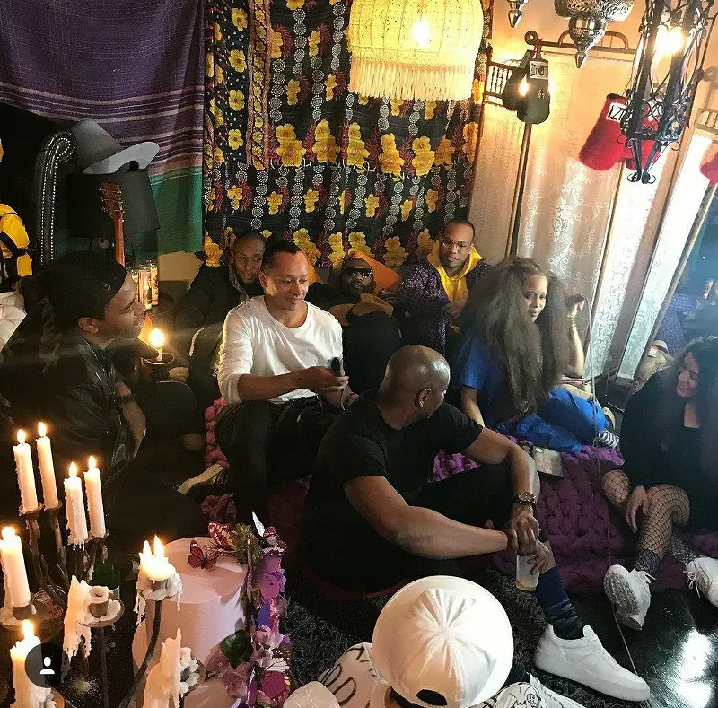Image: Erykah Badu's crew turned The Bomb Factory's green room into a re-creation of her childhood bedroom, so she could host her famous friends.