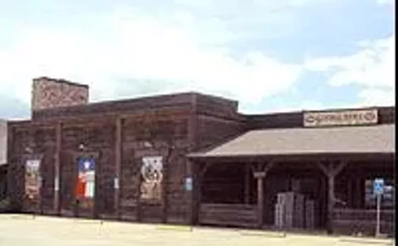 Image: Love and War in Texas Plano