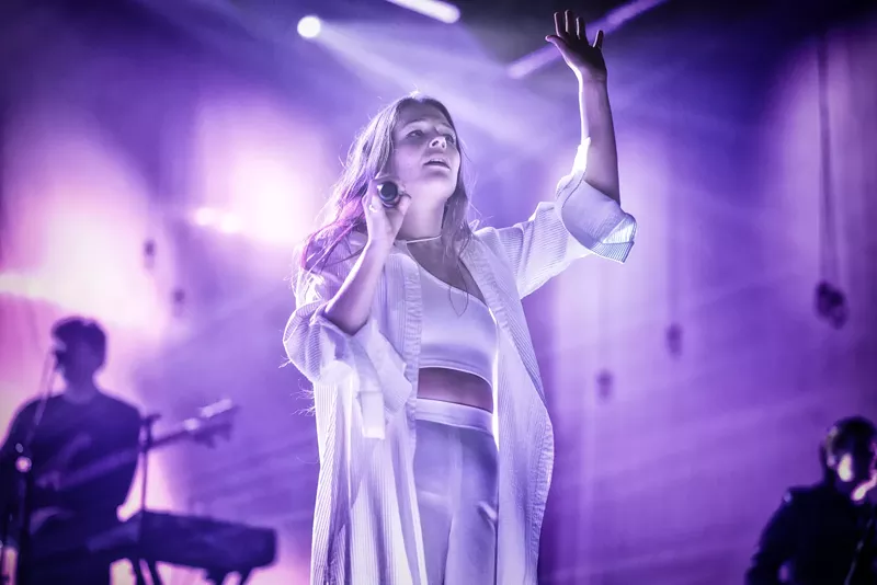 Image: Maggie Rogers, who went viral after stunning Pharrell Williams with her song "Alaska," stunned the audience at The Bomb Factory on Friday.