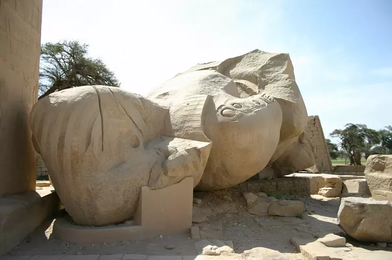 Image: My name is Ozymandias, King of Kings; Look on my Works, ye Mighty, and despair!