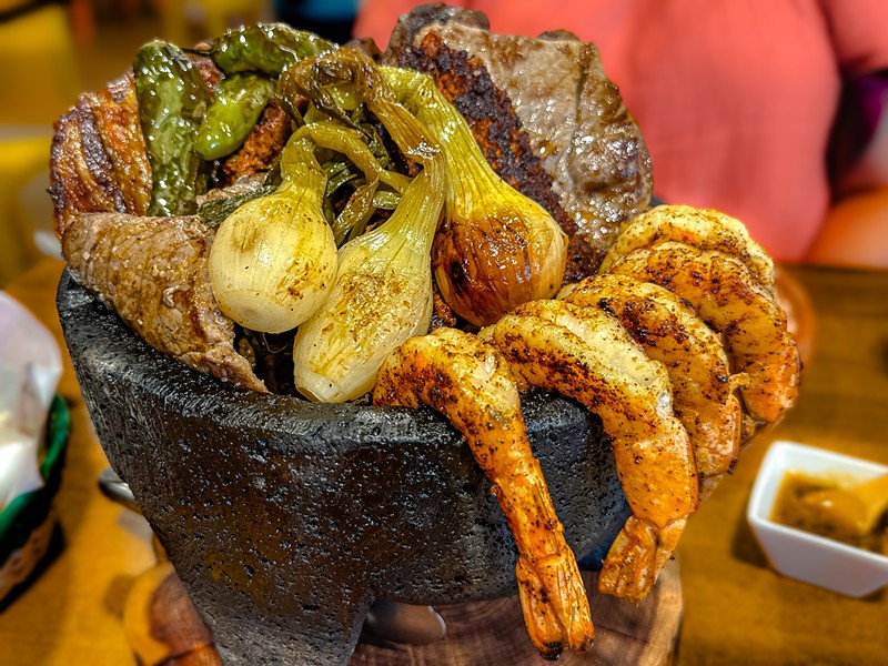 Molcajete taquero: costillas asadas, tablitas, adobada, chorizo, camarones, nopales and jalapeño